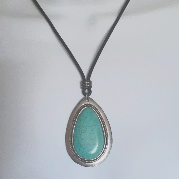 Turquoise Necklace 16" cord - Picture 2 of 5